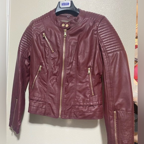 🔥Wore Once-Ci Sono Deep Maroon Coat- 100% Polyurethane shell- size Large - Picture 2 of 11